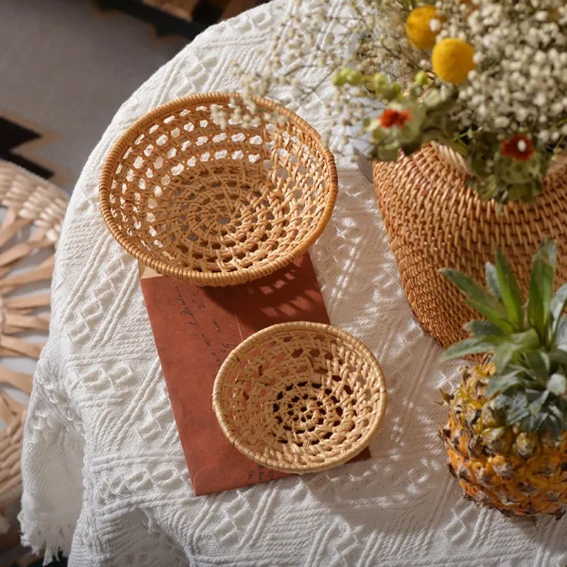 Rattan Bread Basket Round Japanese-Style Hand-Woven Tea Tray Food Serving Platter Basket for Dinner Parties Coffee Breakfast Fruit
